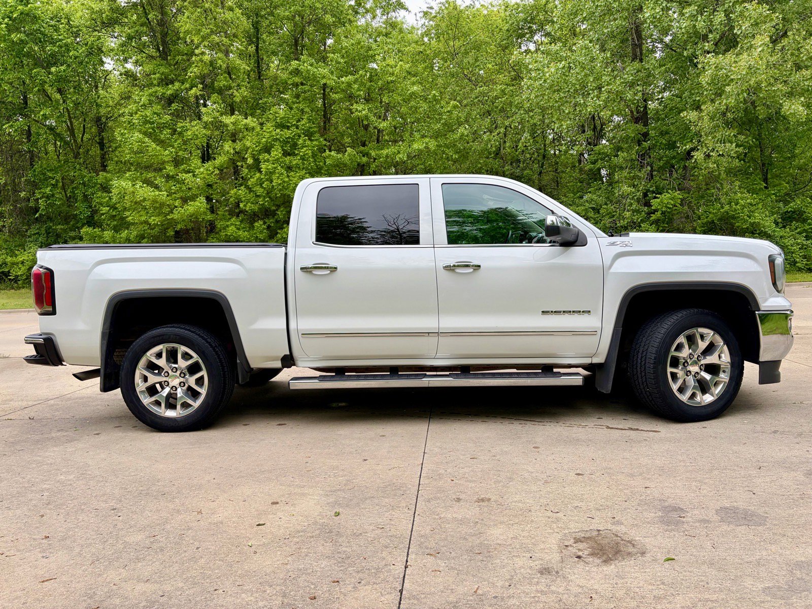 Used 2016 GMC Sierra 1500 SLT w/ SLT Premium Package AWD/4WD image 7
