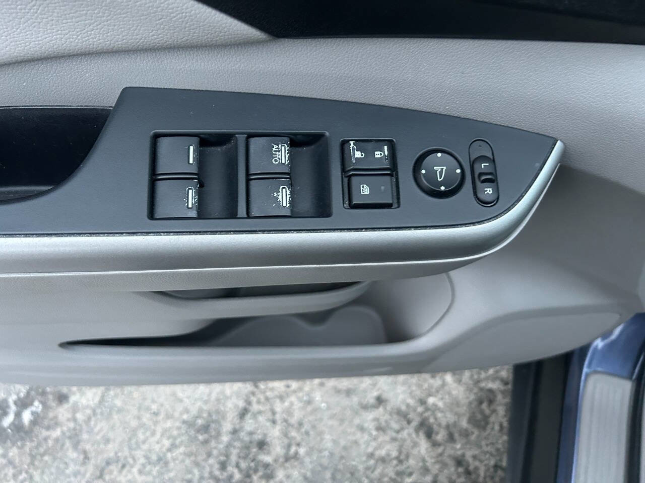 Used 2014 Honda CR-V EX-L image 21