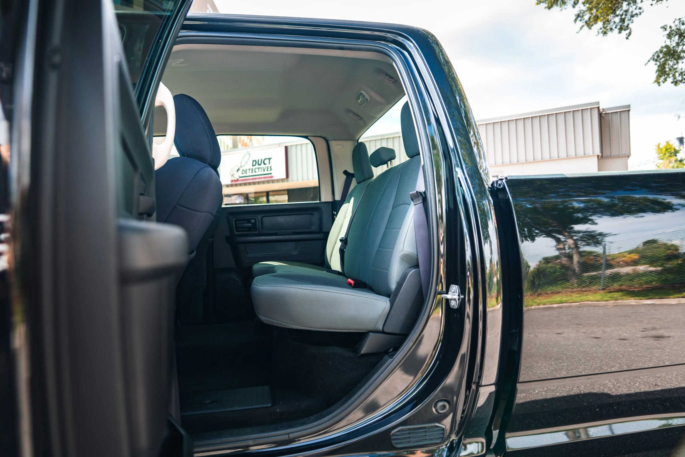 Used 2017 RAM 3500 Tradesman w/ Chrome Appearance Group image 13