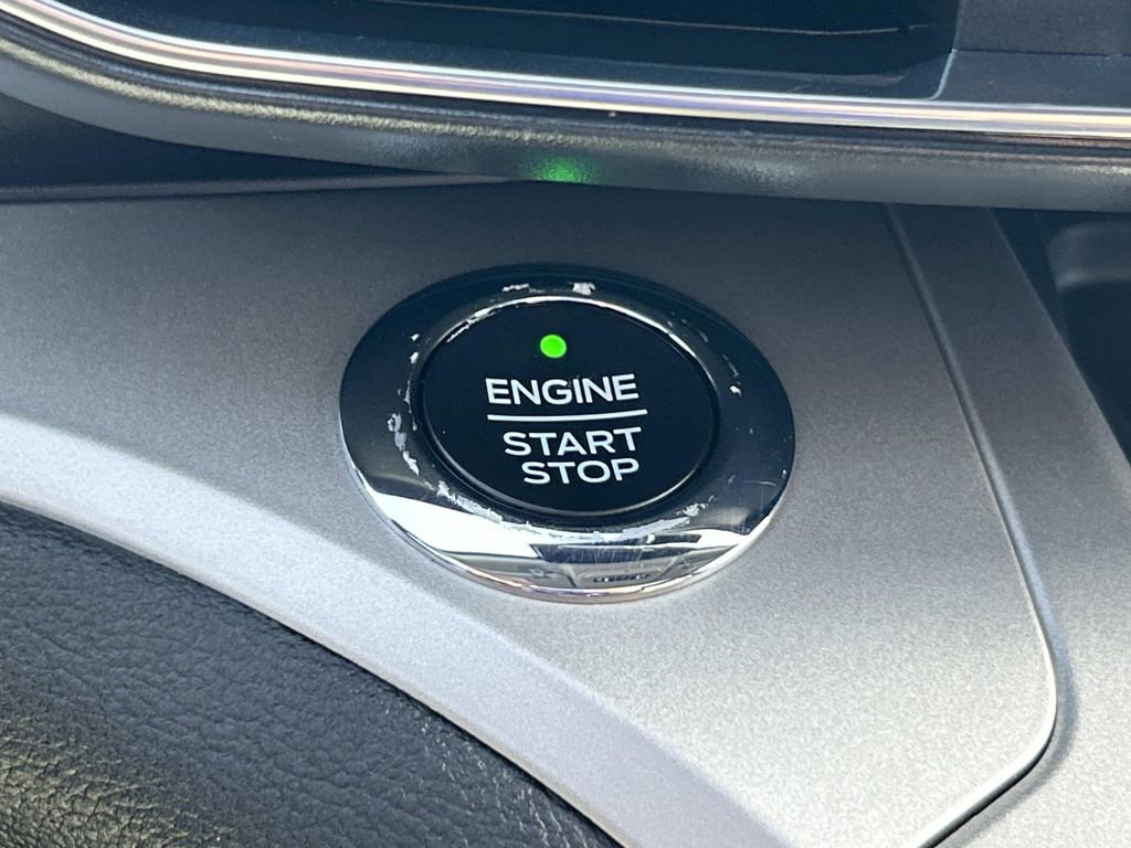 Used 2021 Ford Explorer XLT w/ Equipment Group 202A image 28