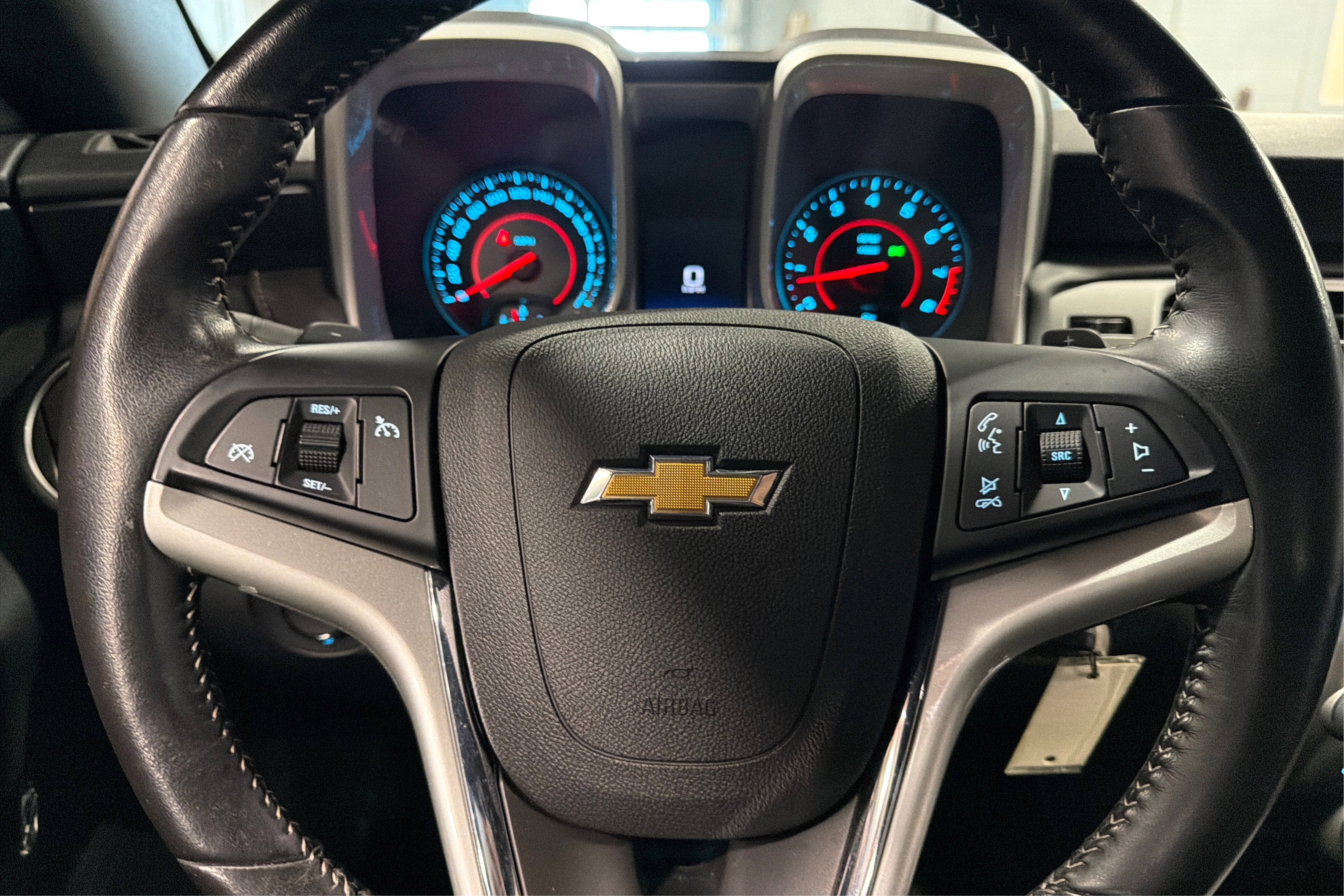 Used 2015 Chevrolet Camaro LT RWD image 22