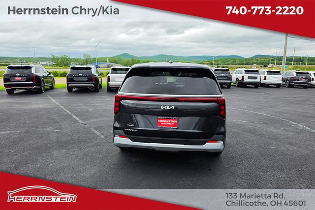 Used 2025 Kia Carnival FWD image 30