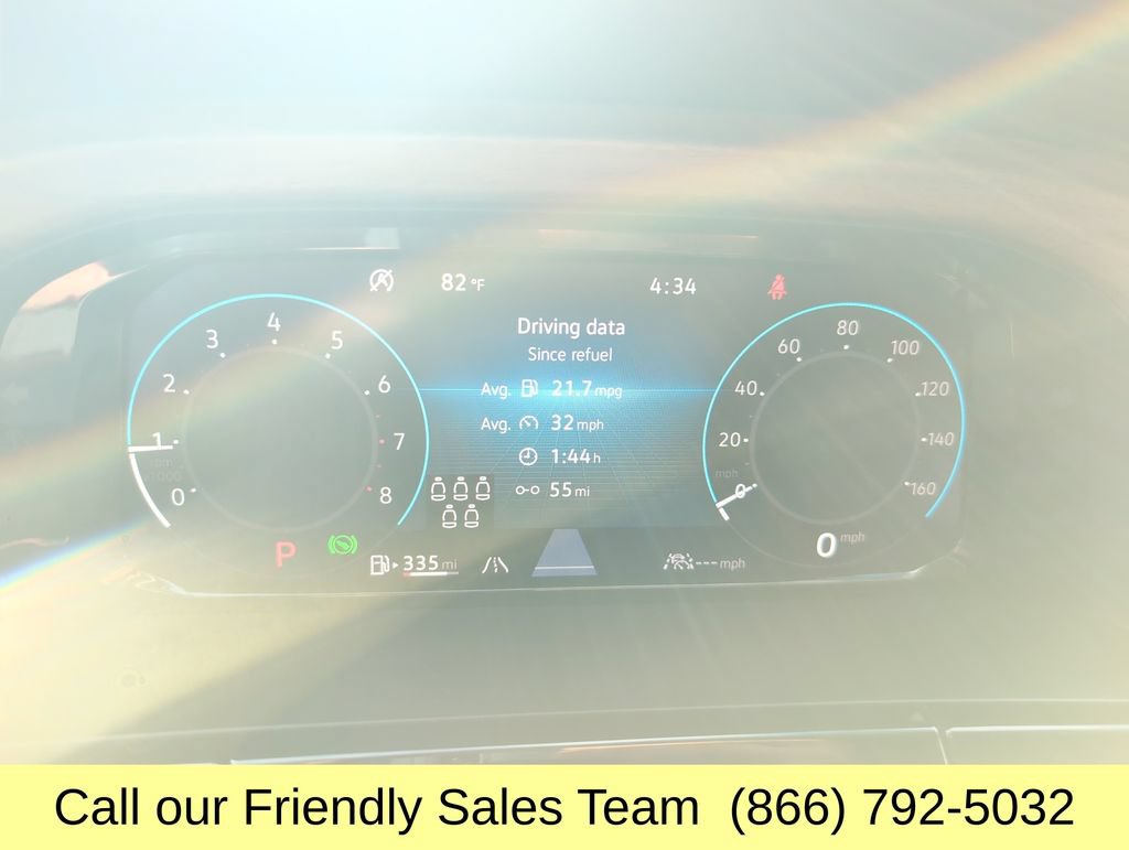 Used 2025 Volkswagen Atlas SE AWD/4WD image 17