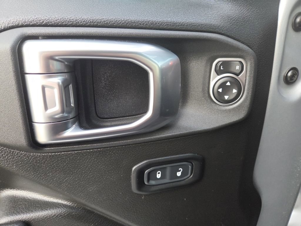 Used 2023 Jeep Gladiator Rubicon image 8