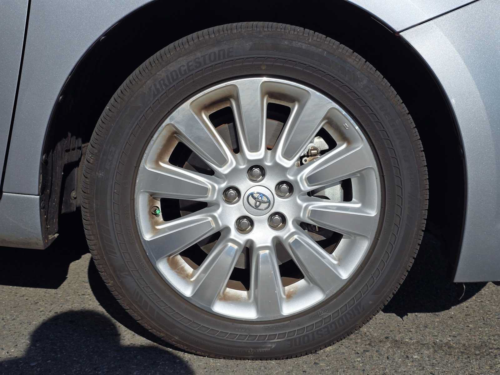 Used 2014 Toyota Sienna Limited w/ Limited Premium Package AWD/4WD image 2
