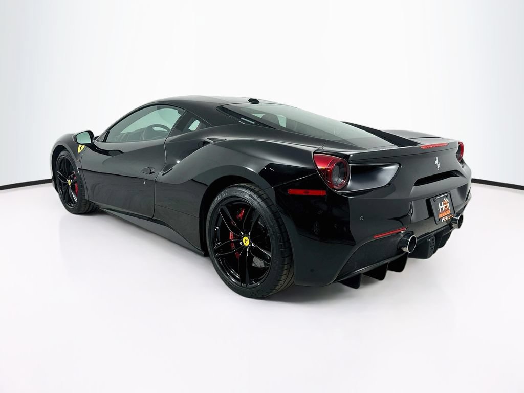 Used 2016 Ferrari 488 GTB RWD image 8