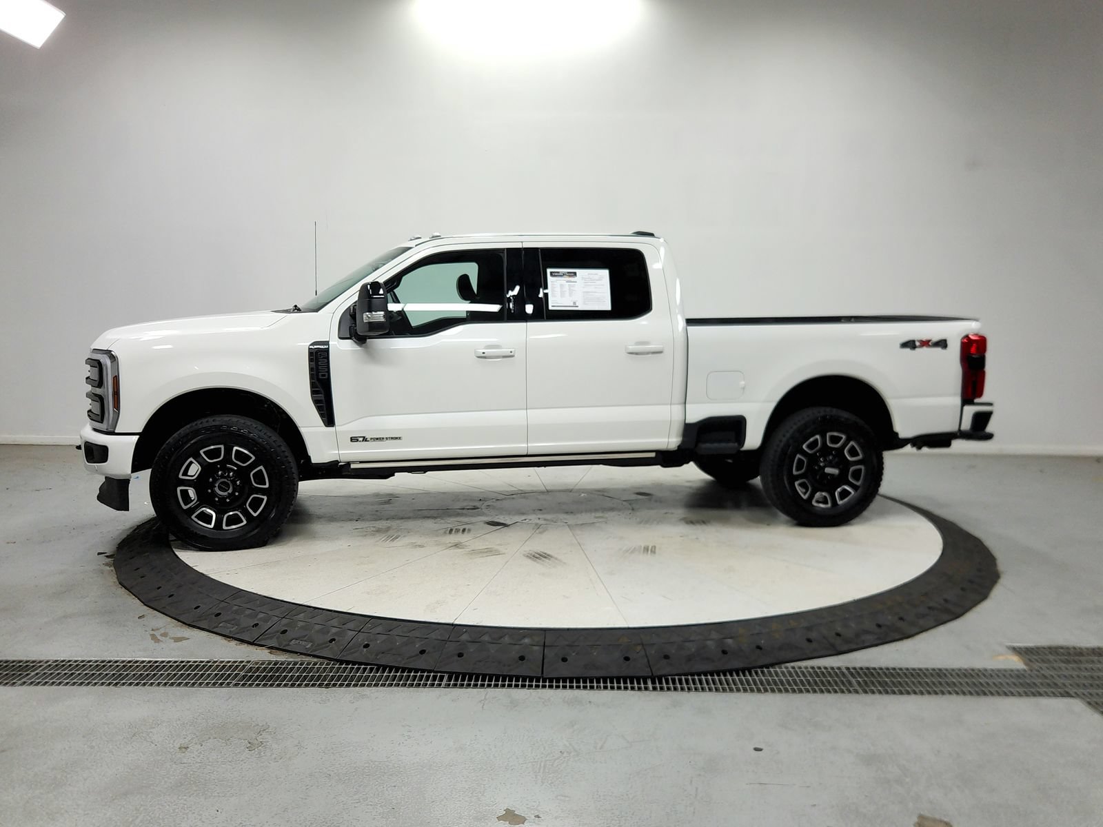 Used 2026 Ford F250 Platinum AWD/4WD image 5