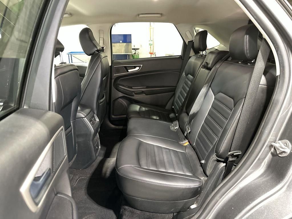 Used 2024 Ford Edge SEL AWD/4WD image 24