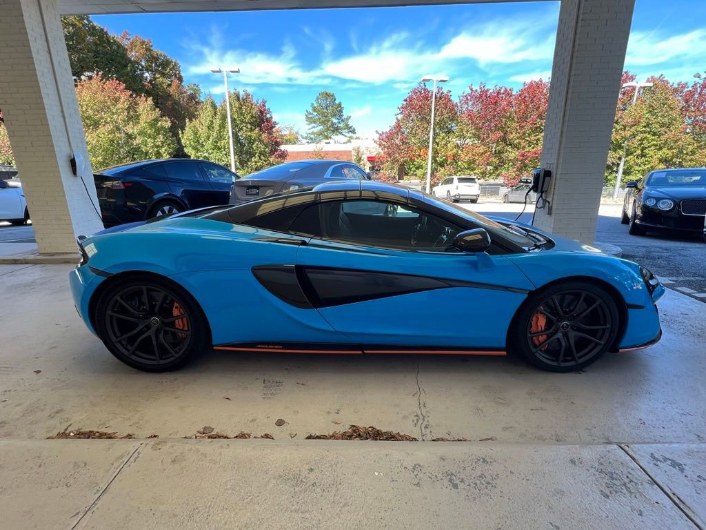 Used 2018 McLaren 570S Spider image 41