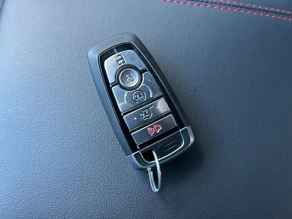 Used 2025 Ford Explorer ST AWD/4WD image 33