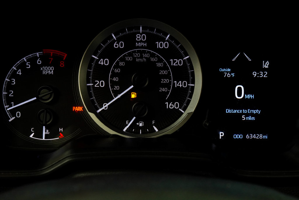Used 2022 Toyota Corolla LE FWD image 32