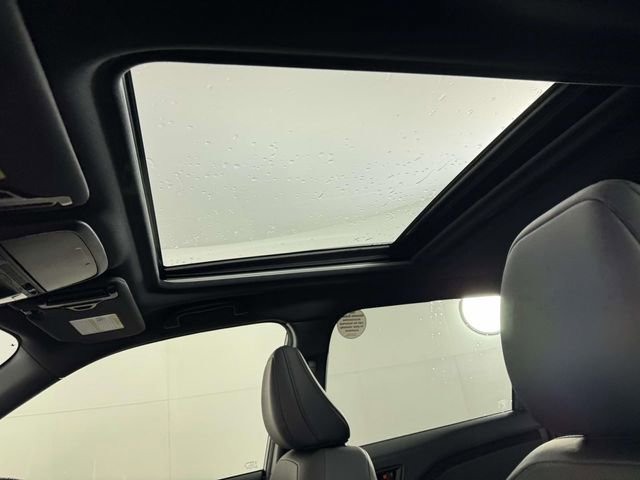 Certified 2025 Subaru Forester Limited image 30