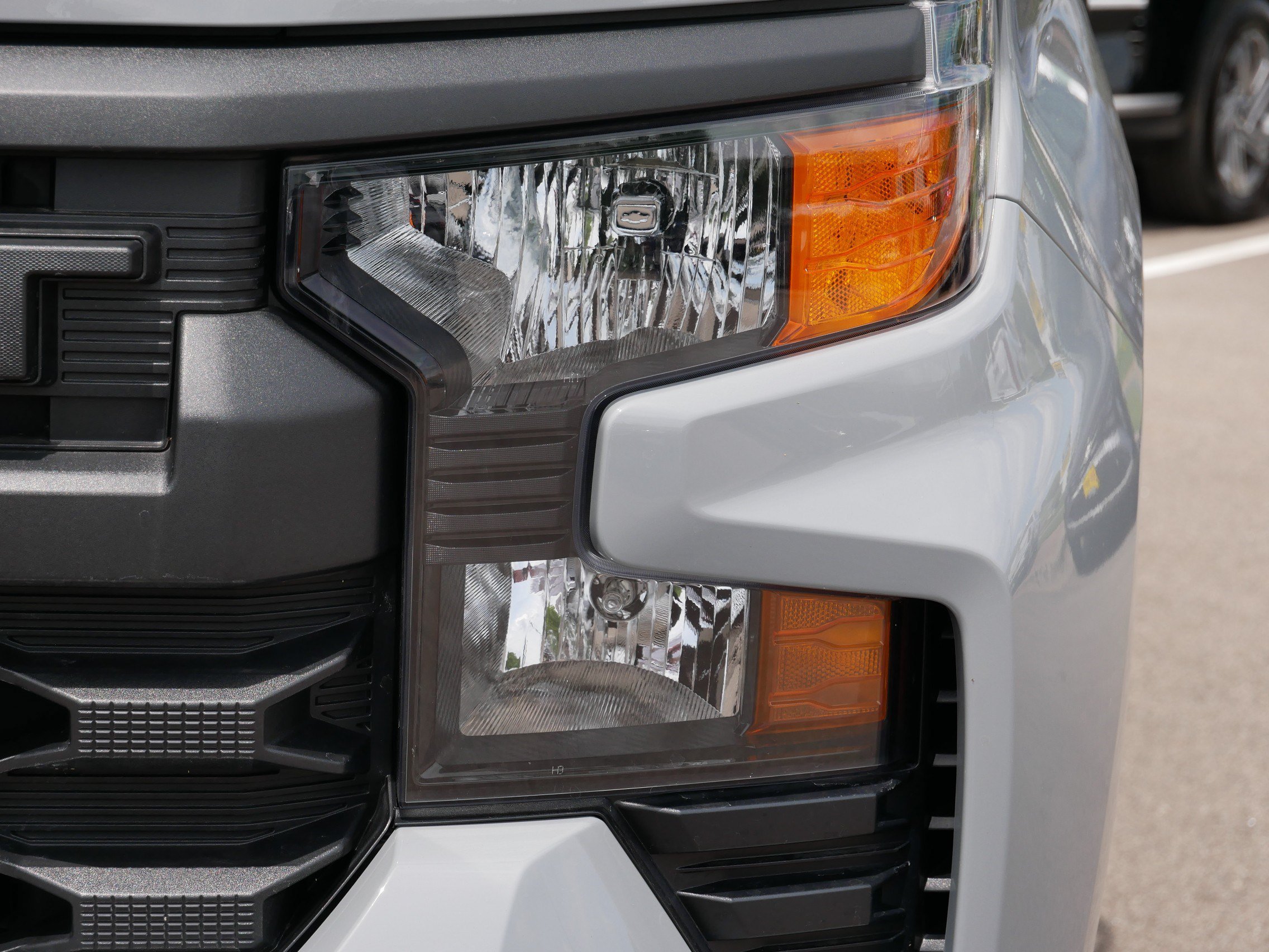 Used 2024 Chevrolet Silverado 1500 Custom Trail Boss w/ Turbomax Blackout Package AWD/4WD image 16