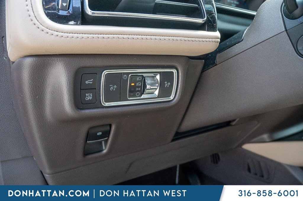 Used 2022 Lincoln Nautilus Reserve AWD/4WD image 17