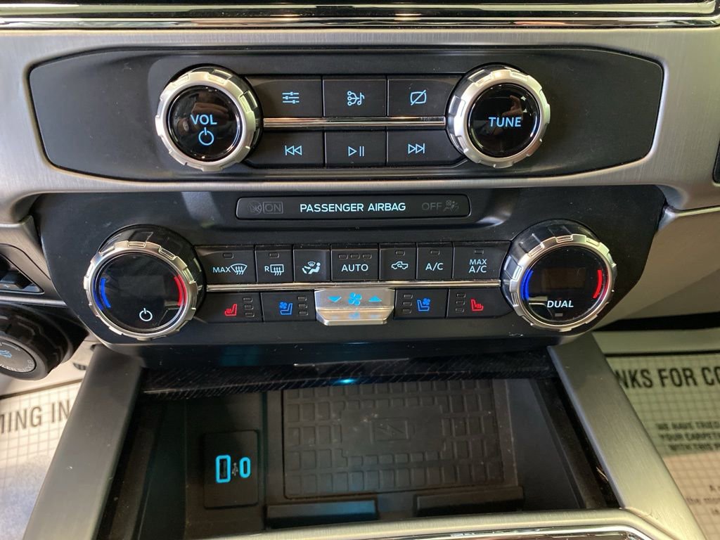 Used 2022 Ford F350 Platinum w/ Tremor Off-Road Package image 19