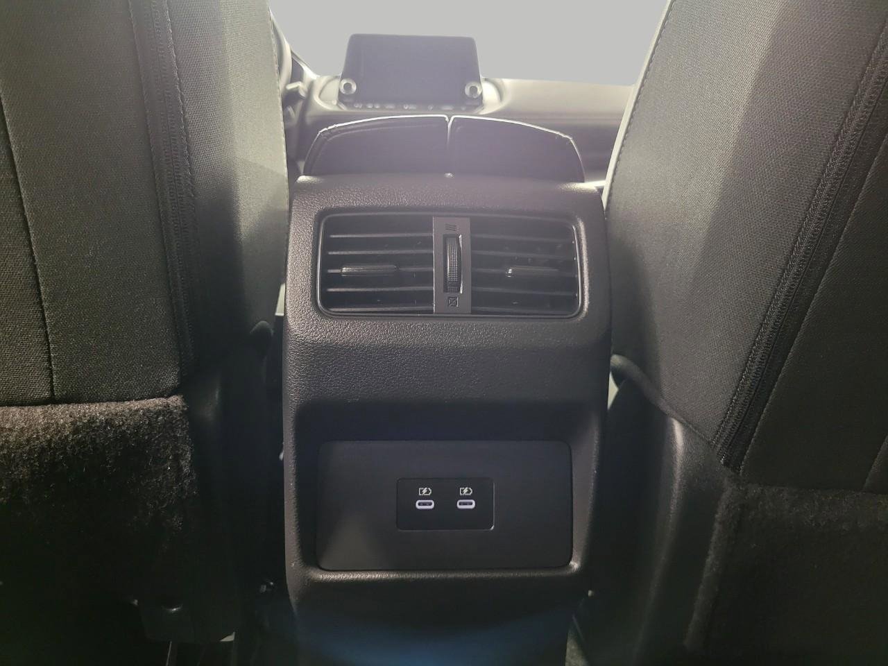 Used 2025 Nissan Rogue SV image 23