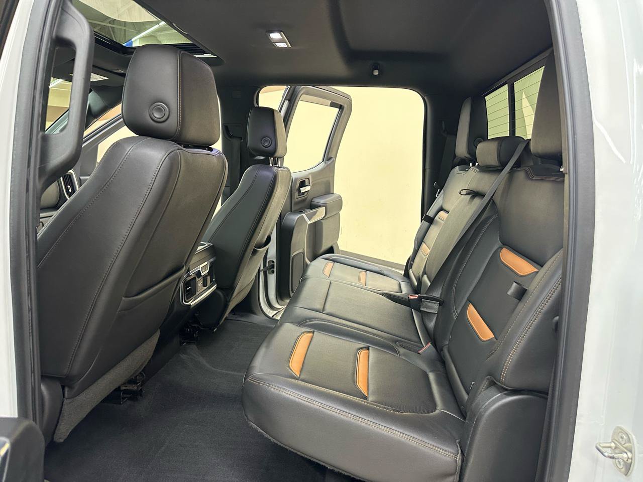 Used 2019 GMC Sierra 1500 AT4 w/ AT4 Premium Package AWD/4WD image 34