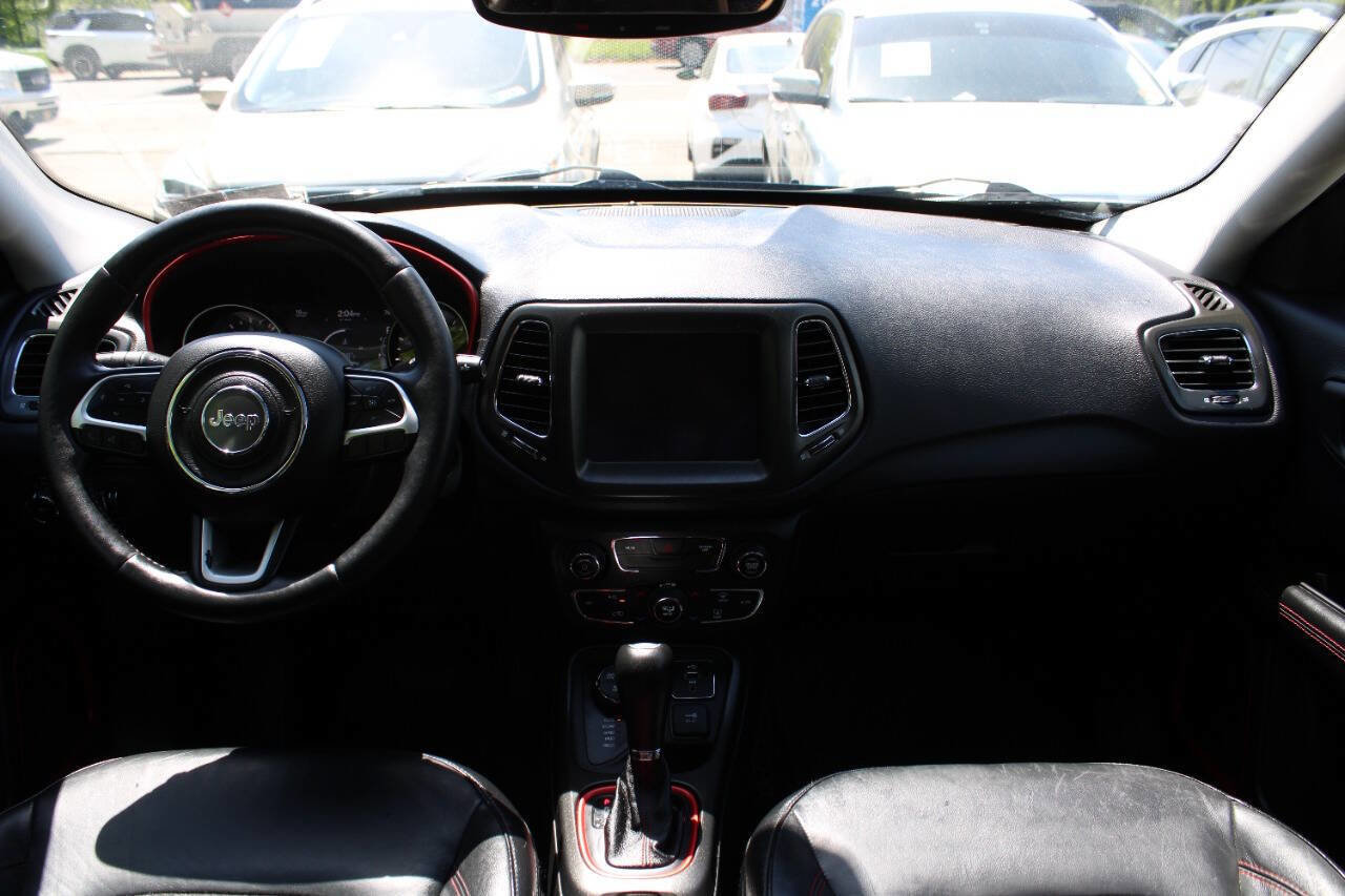 Used 2017 Jeep Compass Trailhawk w/ Navigation Group image 32