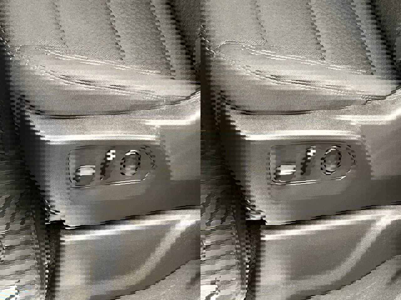 Certified 2024 Chevrolet Silverado 1500 RST w/ Convenience Package II image 11