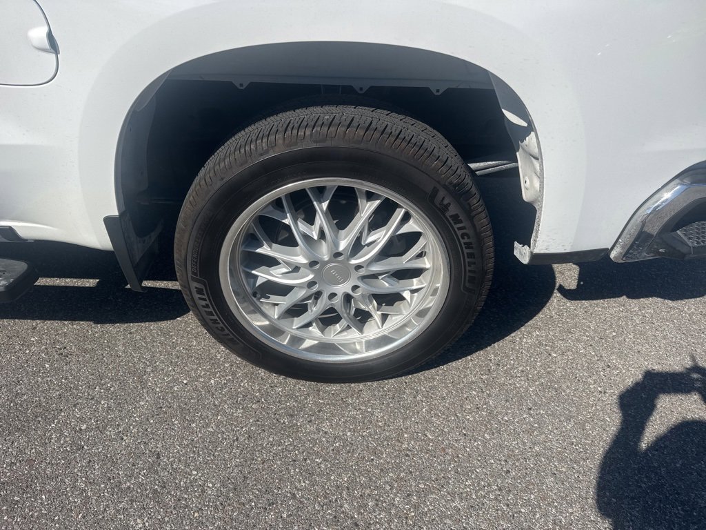 Used 2020 Chevrolet Silverado 1500 LT w/ All-Star Edition image 10