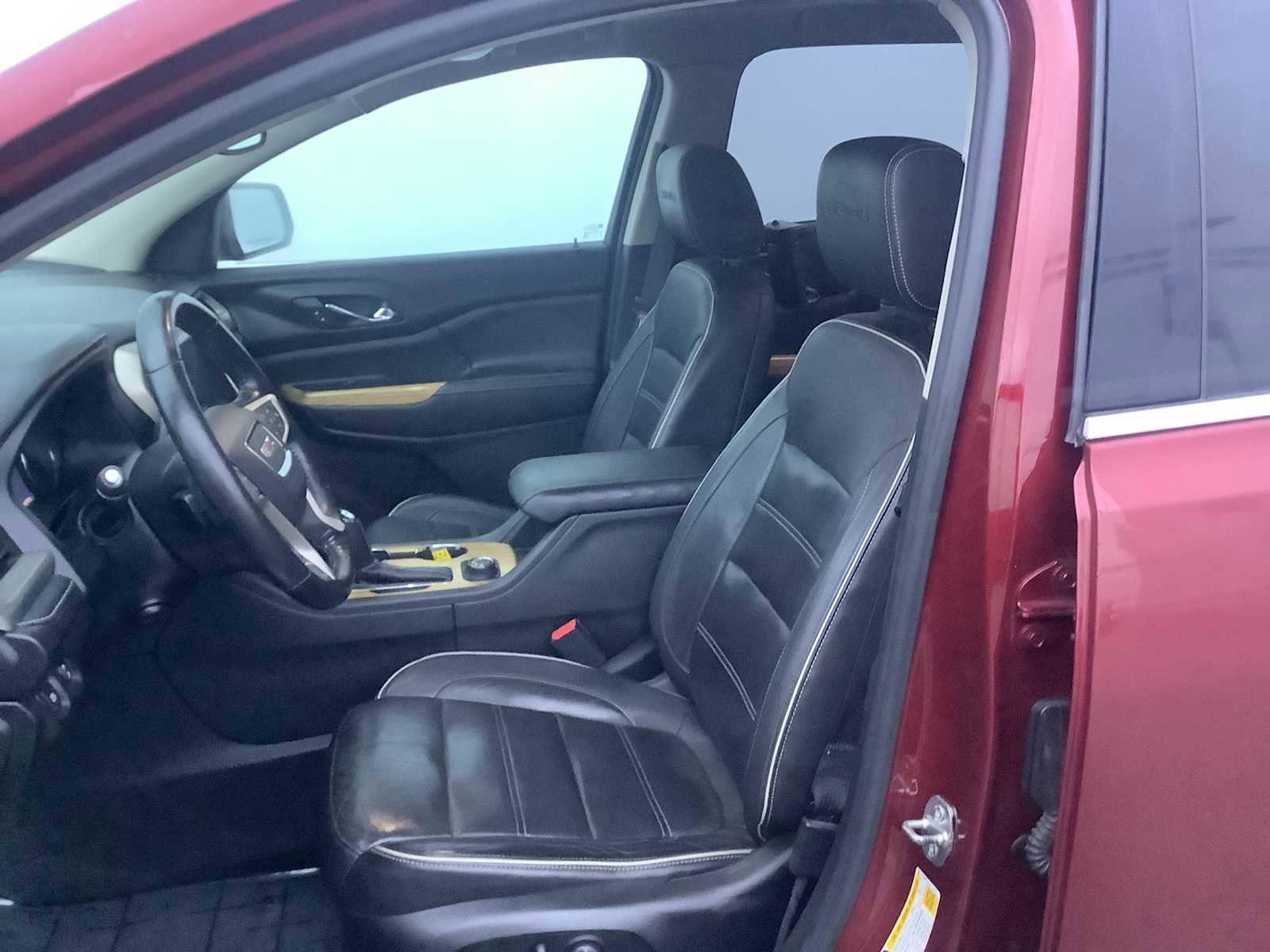 Used 2017 GMC Acadia Denali w/ Technology Package image 11