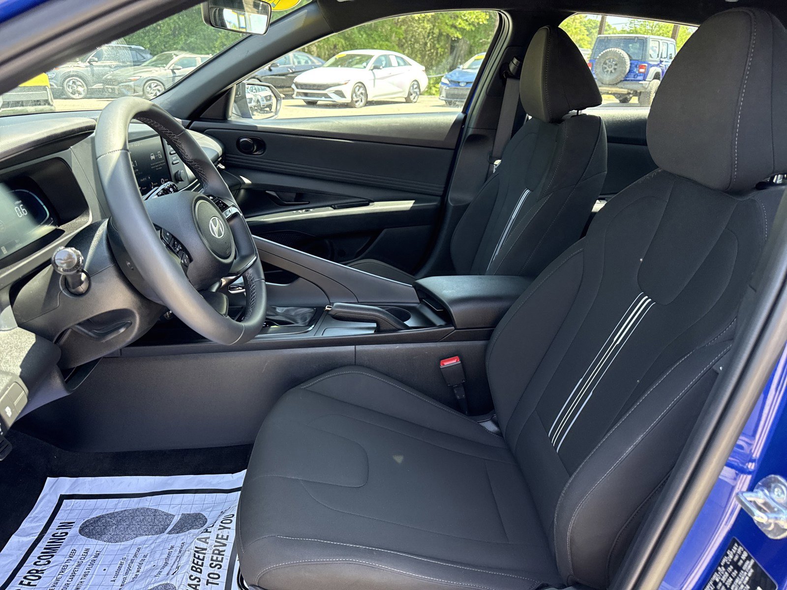Certified 2025 Hyundai Elantra Sport FWD image 11