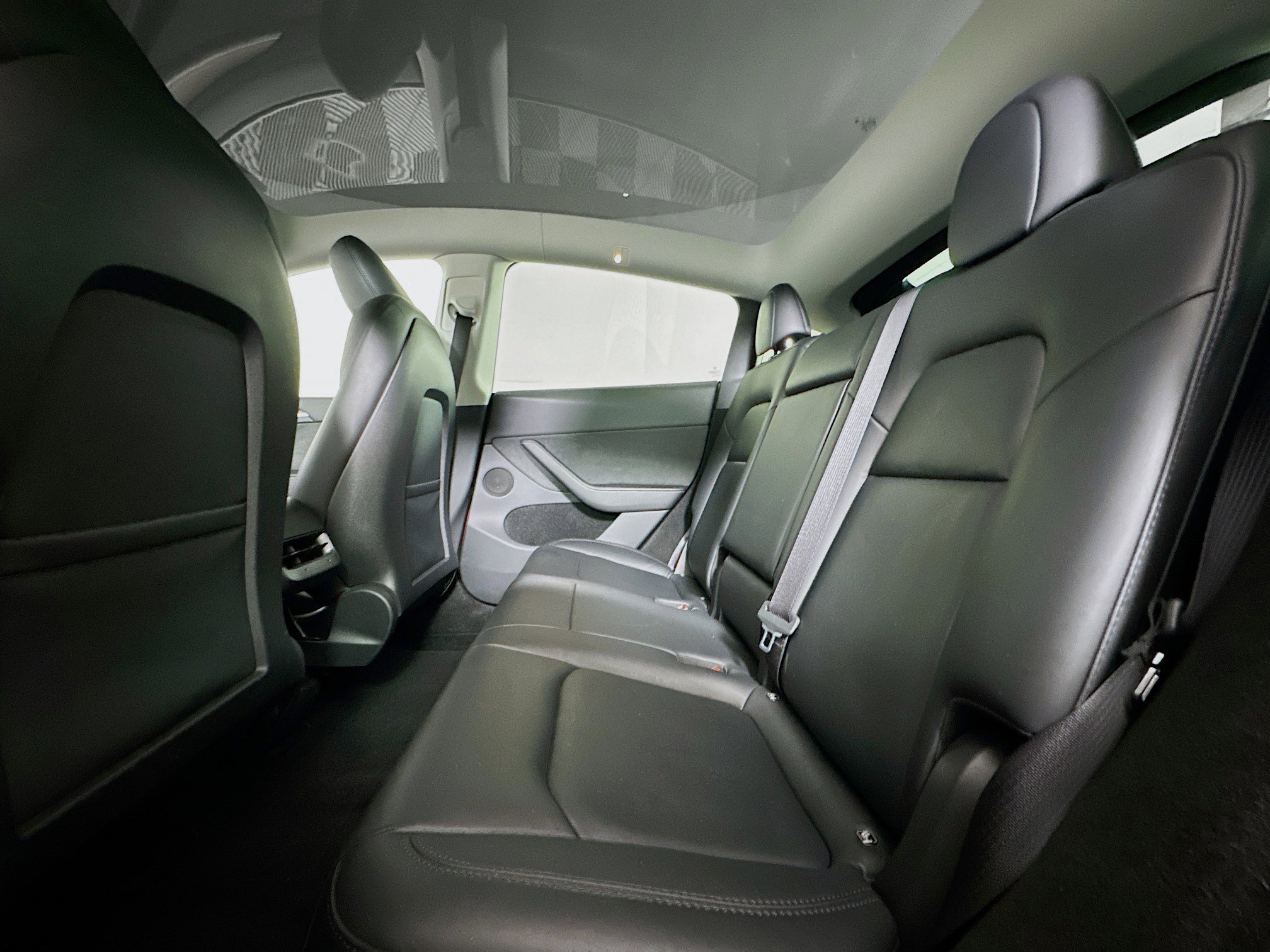 Used 2023 Tesla Model Y Long Range image 28