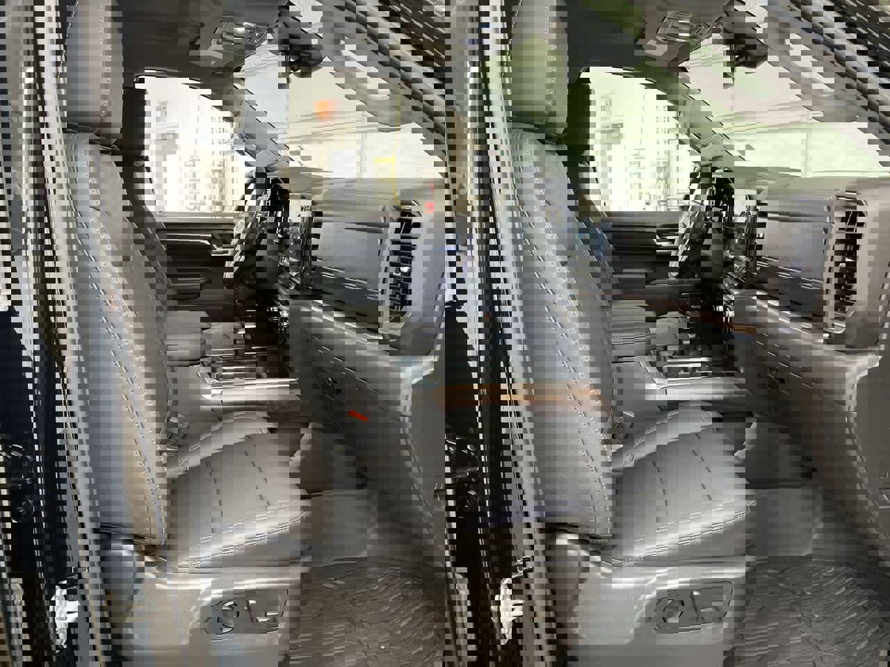 Used 2023 GMC Sierra 1500 SLT w/ SLT Premium Package image 18