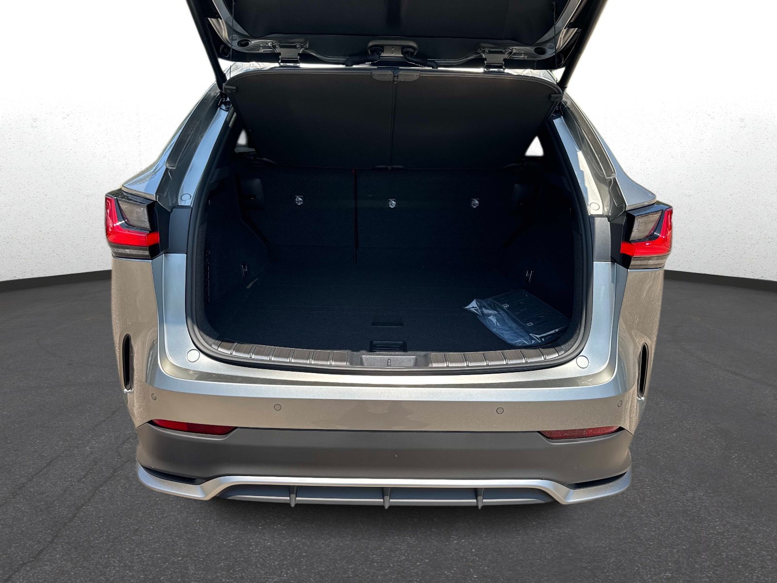 New 2026 Lexus NX 350 F Sport AWD/4WD image 11