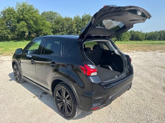 Used 2026 Mitsubishi Outlander Sport AWD image 3
