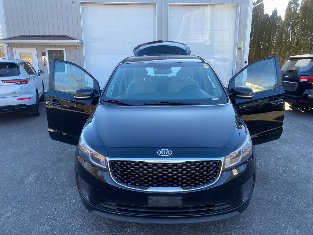Used 2018 Kia Sedona L image 30