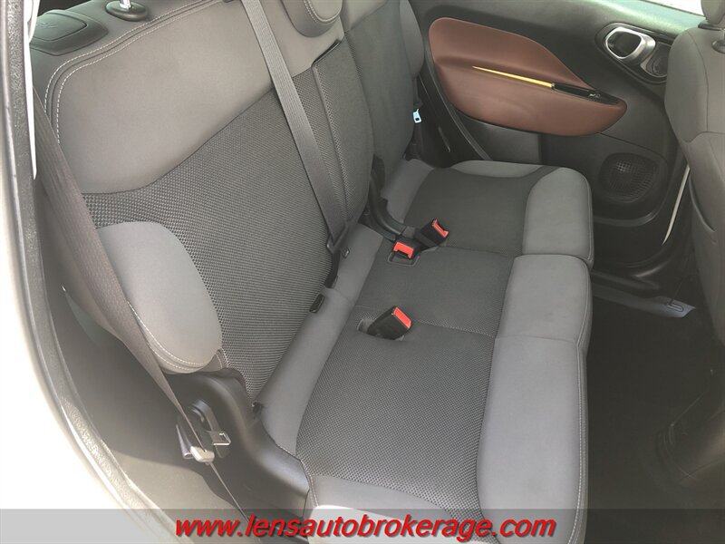 Used 2014 FIAT 500L Trekking w/ Popular Equipment Group FWD image 24