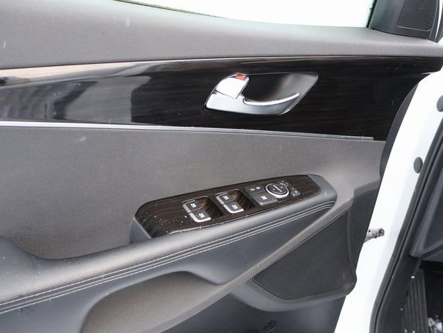 Used 2019 Kia Sorento EX image 25