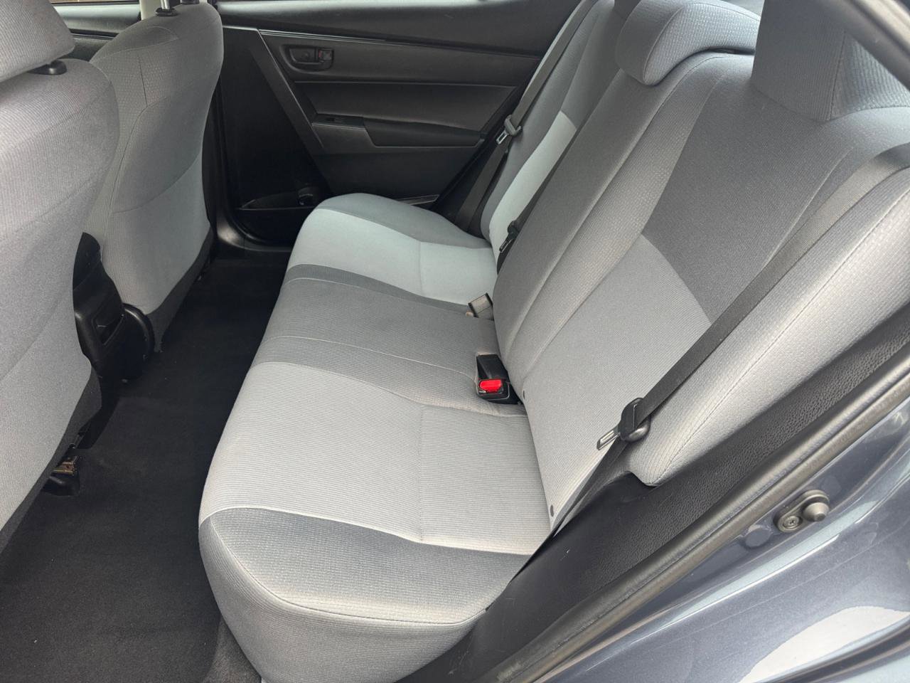 Used 2018 Toyota Corolla L image 6