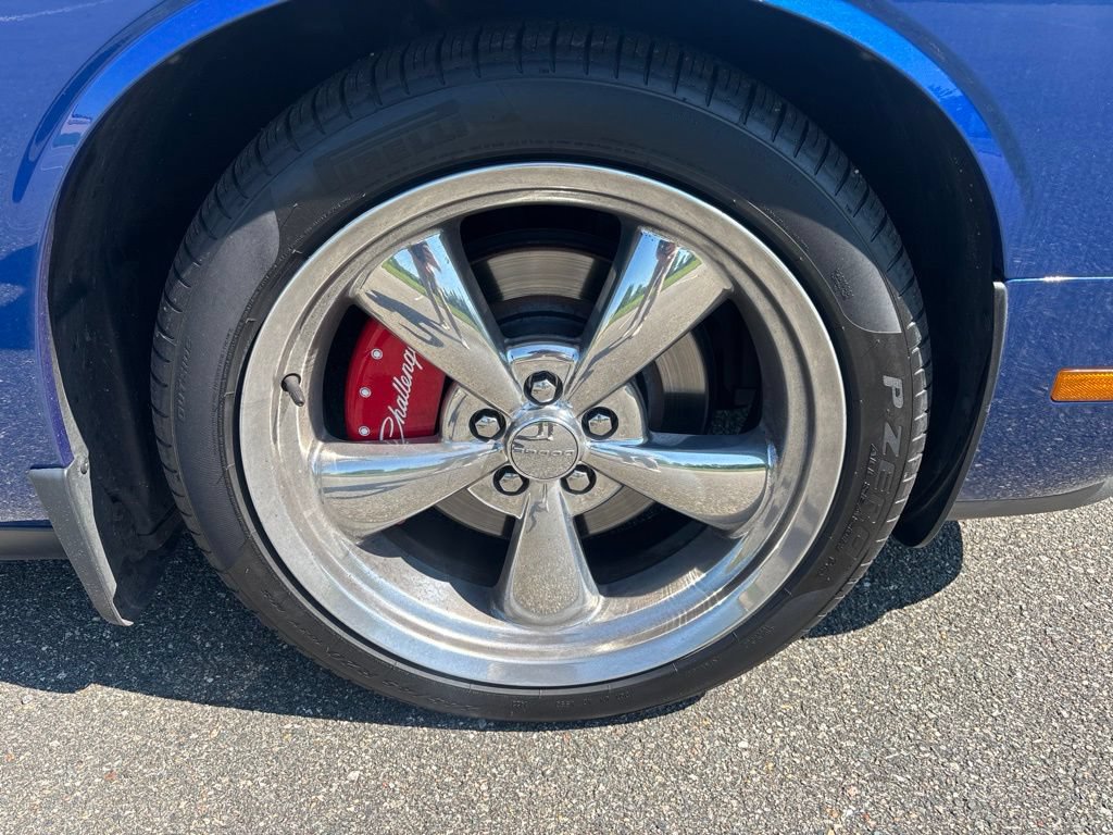 Used 2012 Dodge Challenger R/T RWD image 9