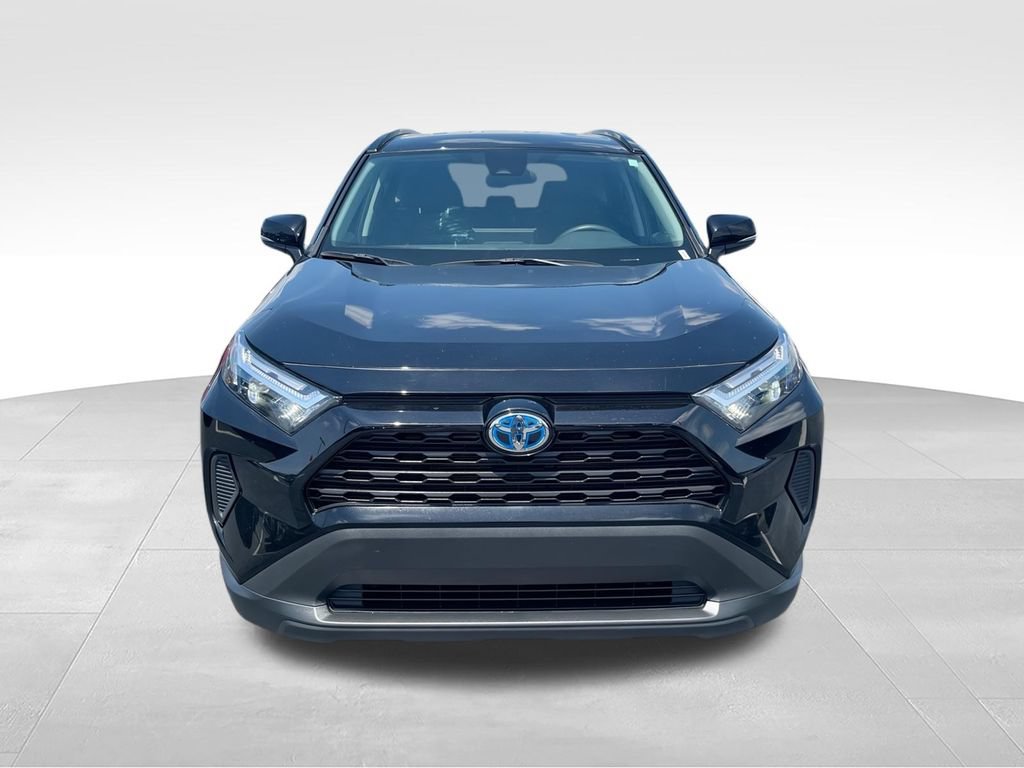 Used 2024 Toyota RAV4 LE AWD/4WD image 3