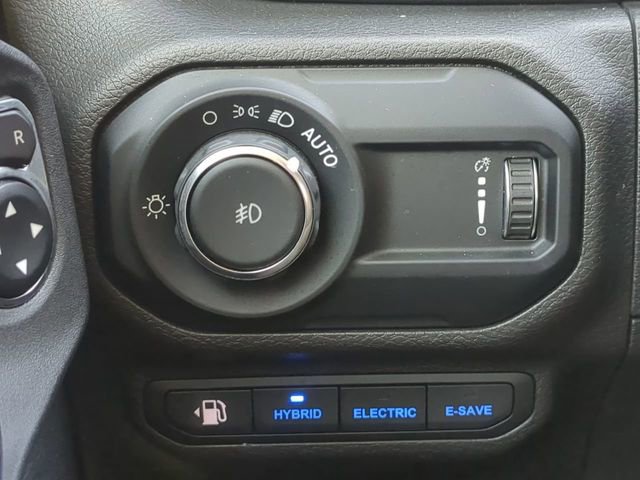 Certified 2023 Jeep Wrangler Sahara image 26