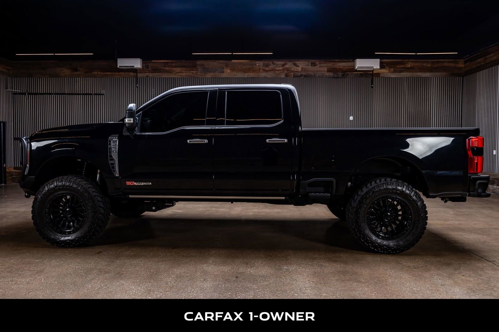 Used 2025 Ford F250 Platinum w/ Platinum Plus Package image 5