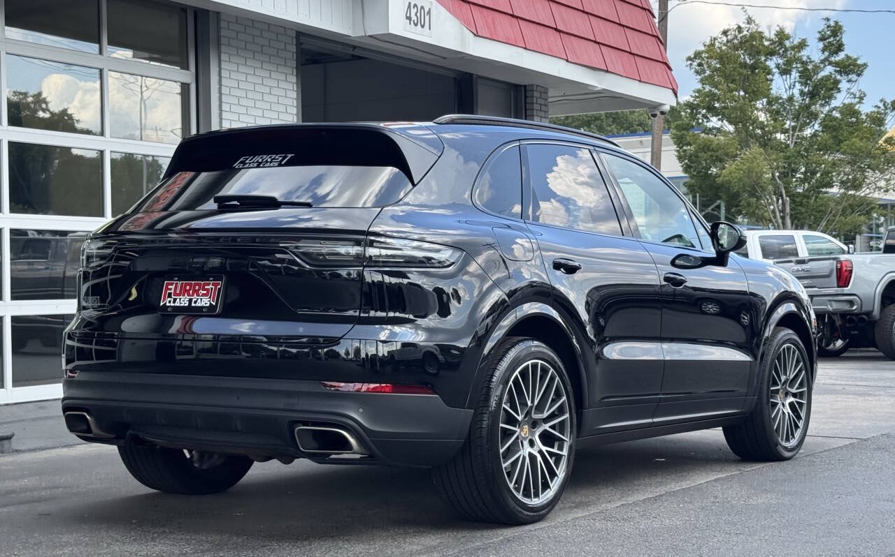 Used 2020 Porsche Cayenne AWD/4WD image 3