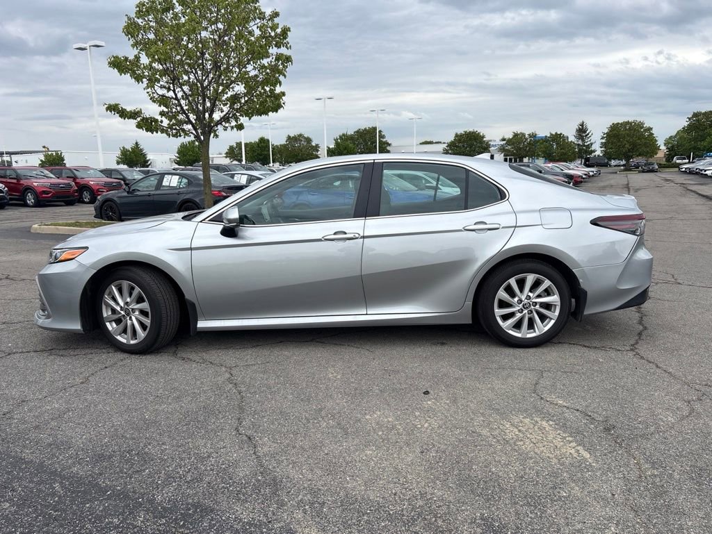 Used 2023 Toyota Camry LE FWD image 6