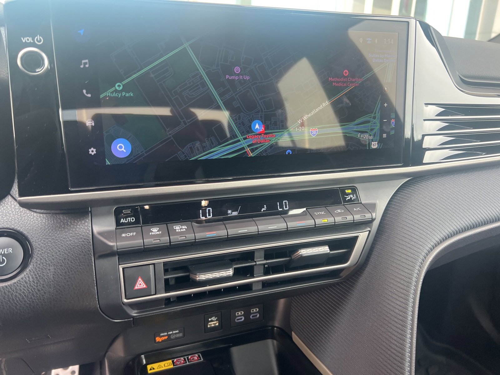 Used 2025 Toyota Camry SE image 27