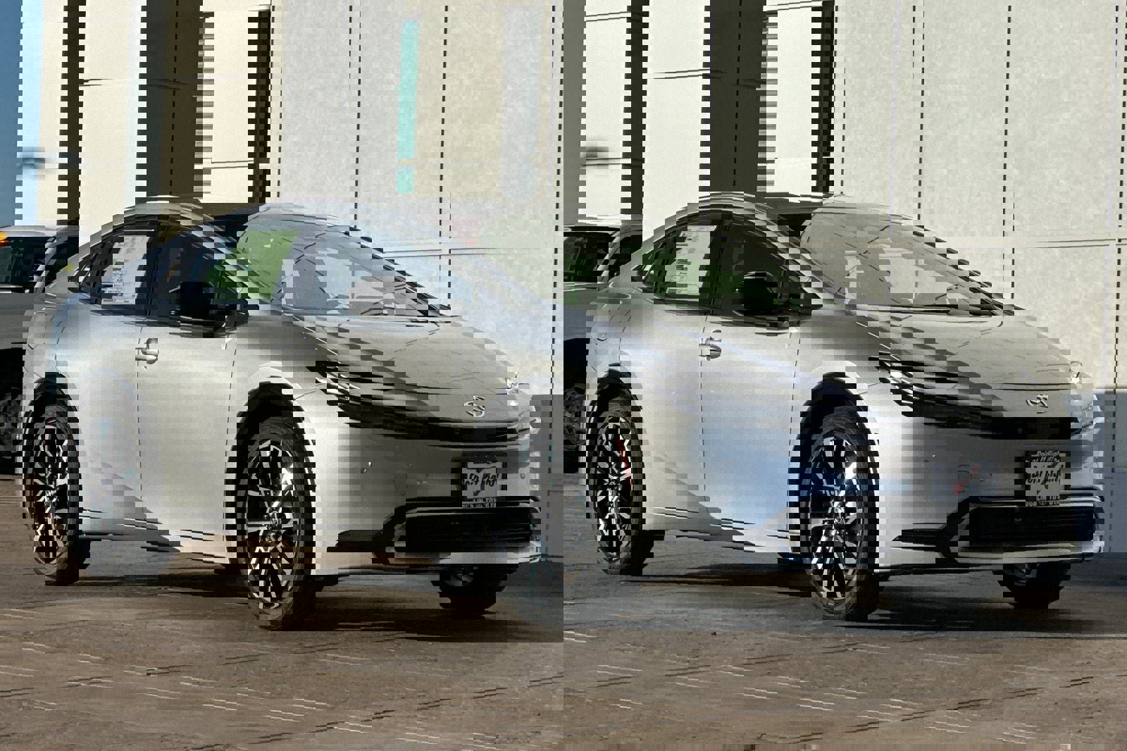 New 2026 Toyota Prius Plug-In Hybrid image 2