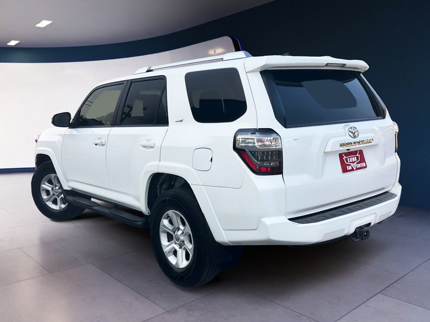 Used 2014 Toyota 4Runner SR5 Premium image 3