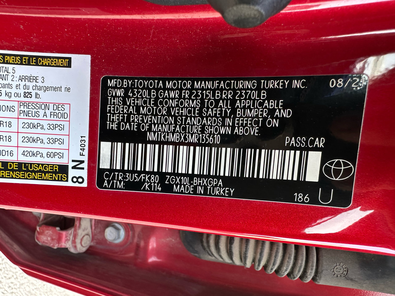 Used 2021 Toyota C-HR XLE image 19