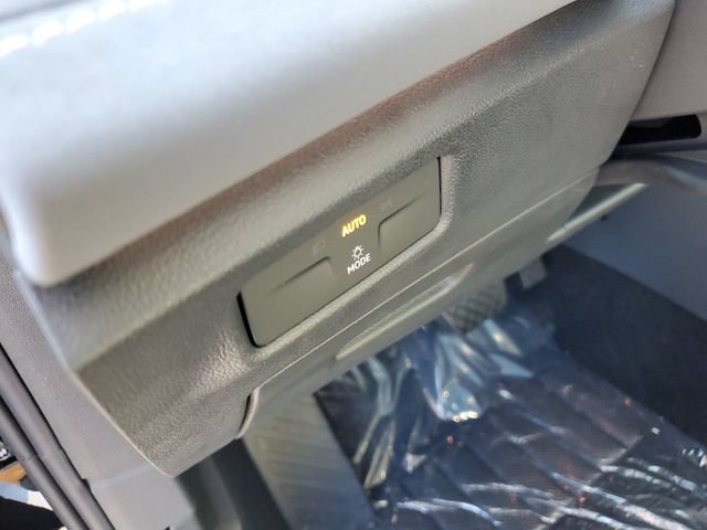 New 2026 Volkswagen Tiguan SE AWD/4WD image 20