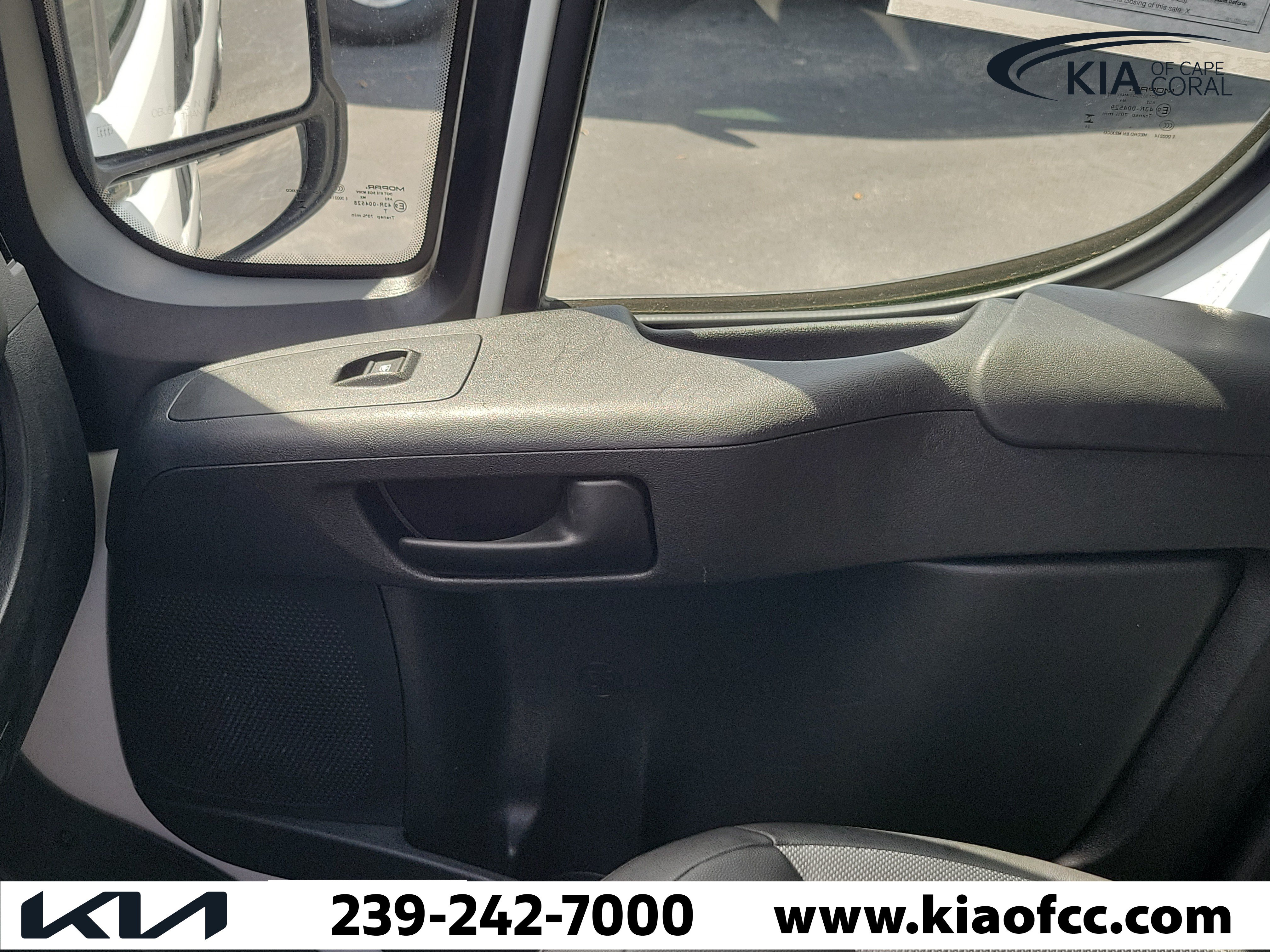Used 2025 RAM ProMaster 2500 w/ Convenience Group FWD image 28