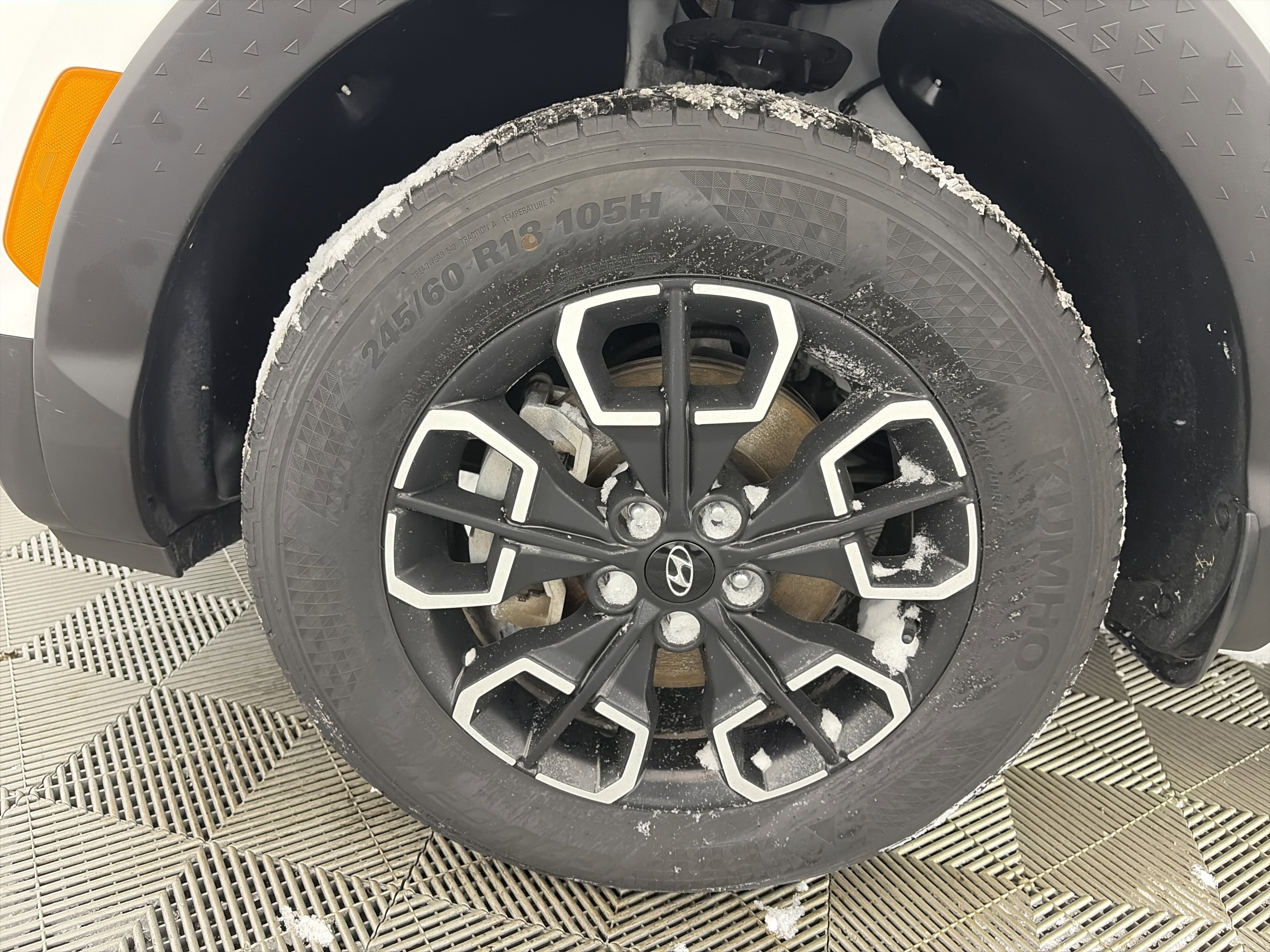 Certified 2023 Hyundai Santa Cruz SEL image 13