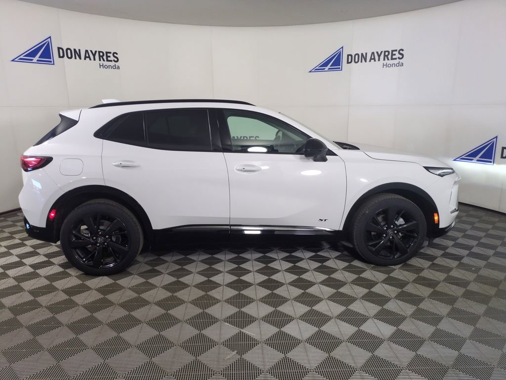 Used 2024 Buick Envision Sport Touring AWD/4WD image 9