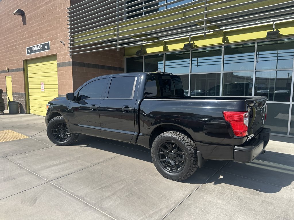 Used 2022 Nissan Titan S w/ S Utility Package RWD image 3
