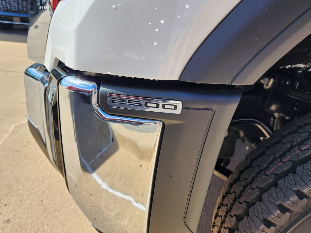 New 2026 GMC Sierra 2500 Pro w/ Convenience Package image 11